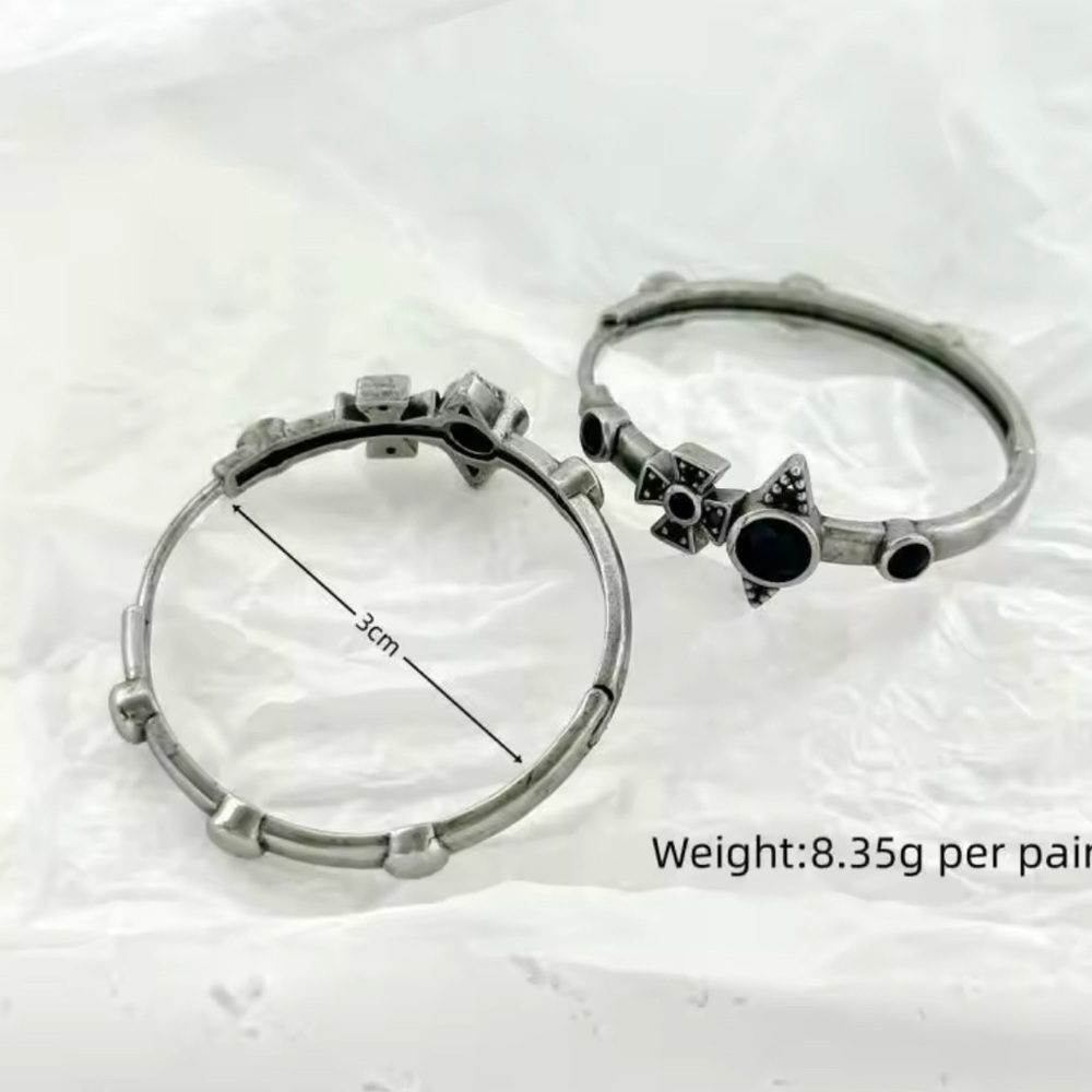 925 Sterling Silver Planet Saturn Symbol Hoop Earrings With Black Onyx Accents - Picture 5 of 5